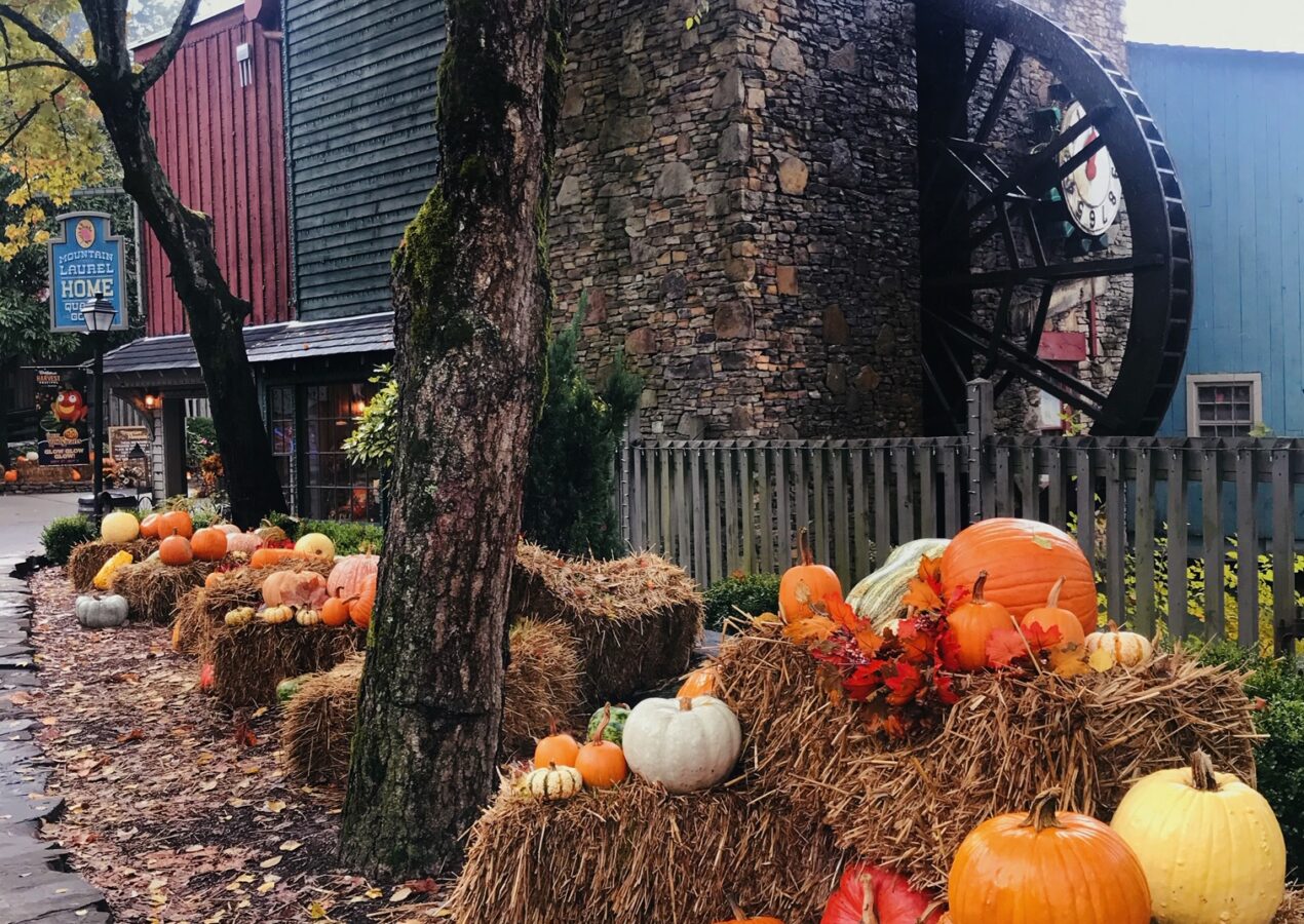 Visiting Dollywood in the Fall